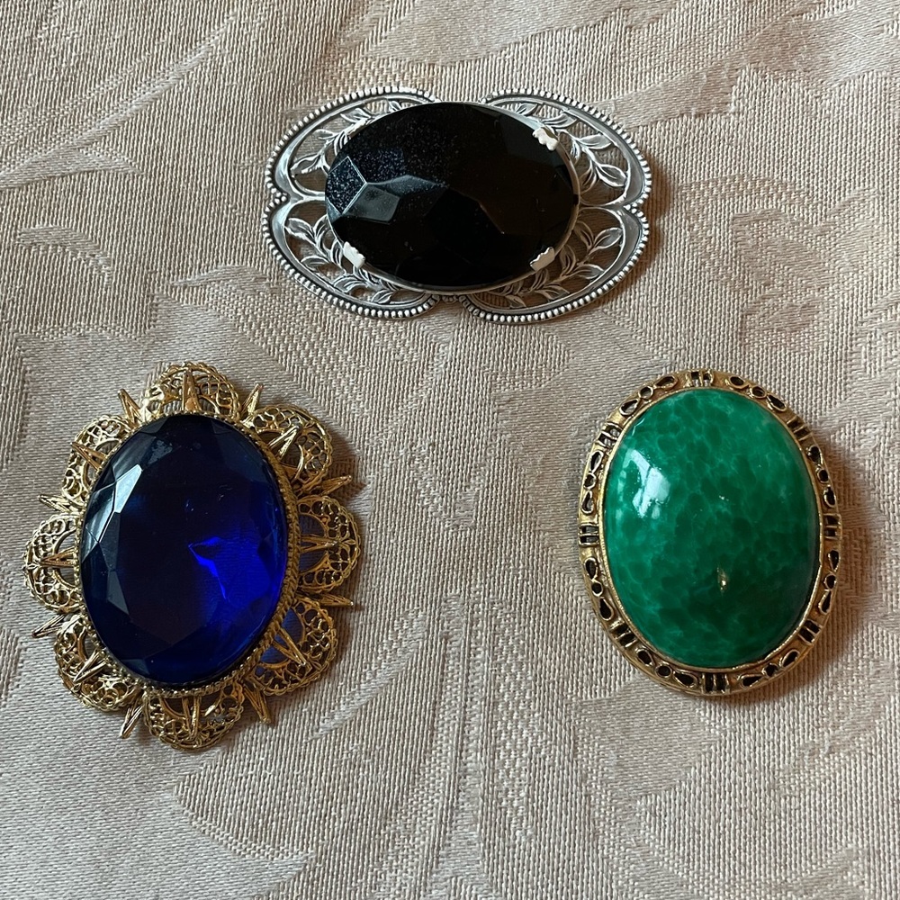 VINTAGE 1960’S 3 Brooches